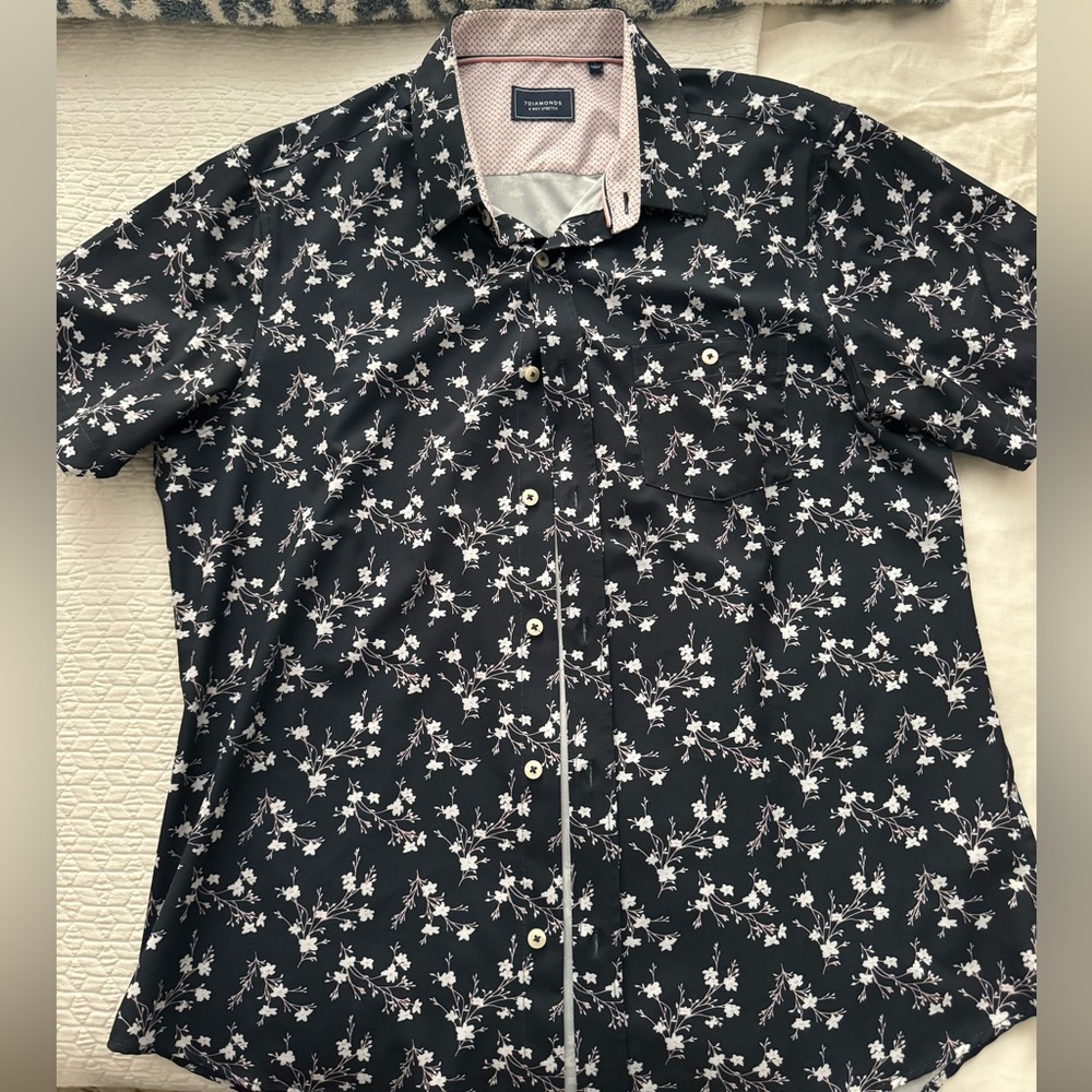 7 Diamonds Button Down Collared Shirt